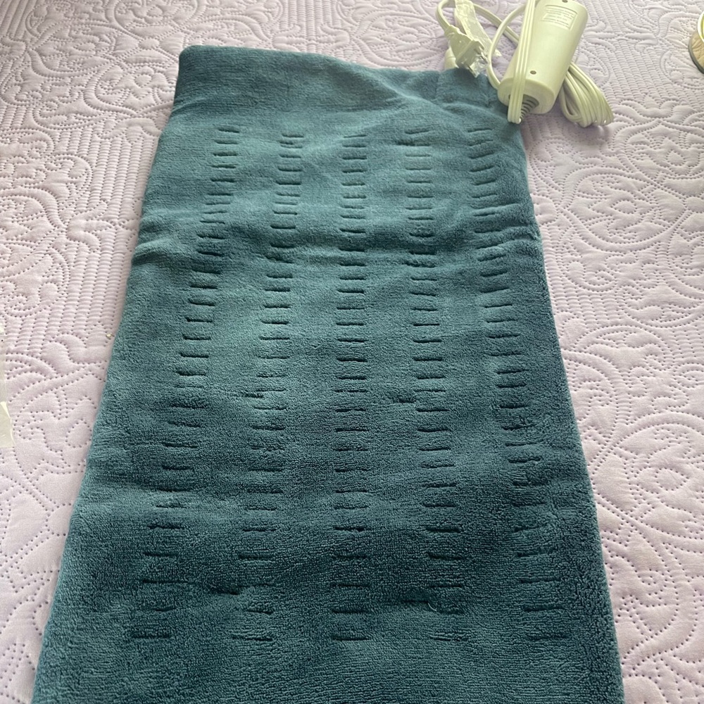 Teal Electric Heating Pad
